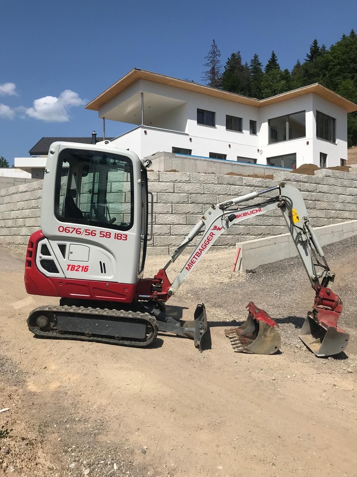 Takeuchi TB216